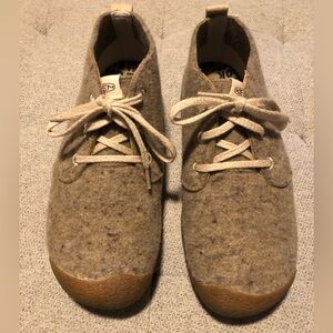 Keen Men’s Mosey Chukka Lace-Up Tan Brown 10.5